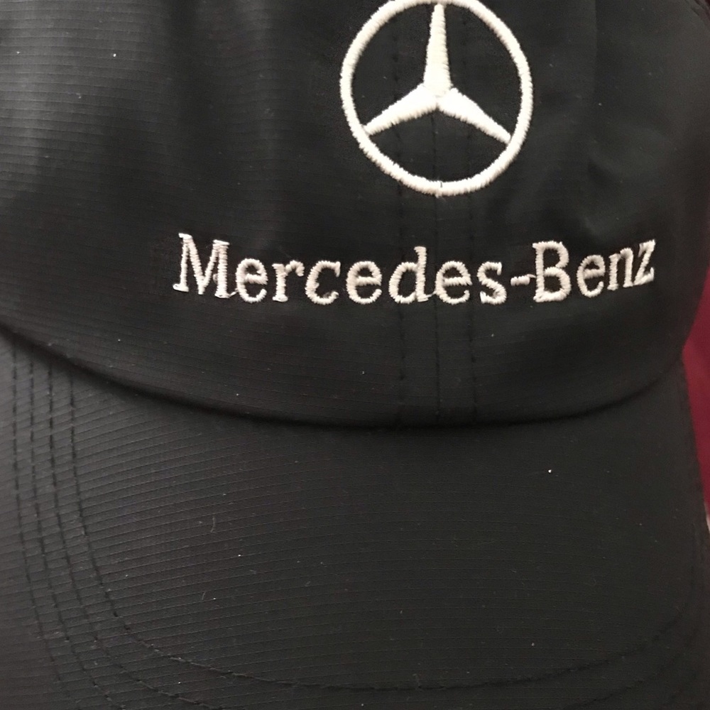 Nike Black and White Mercedes-Benz Logo Baseball Cap - Picture 2 of 5